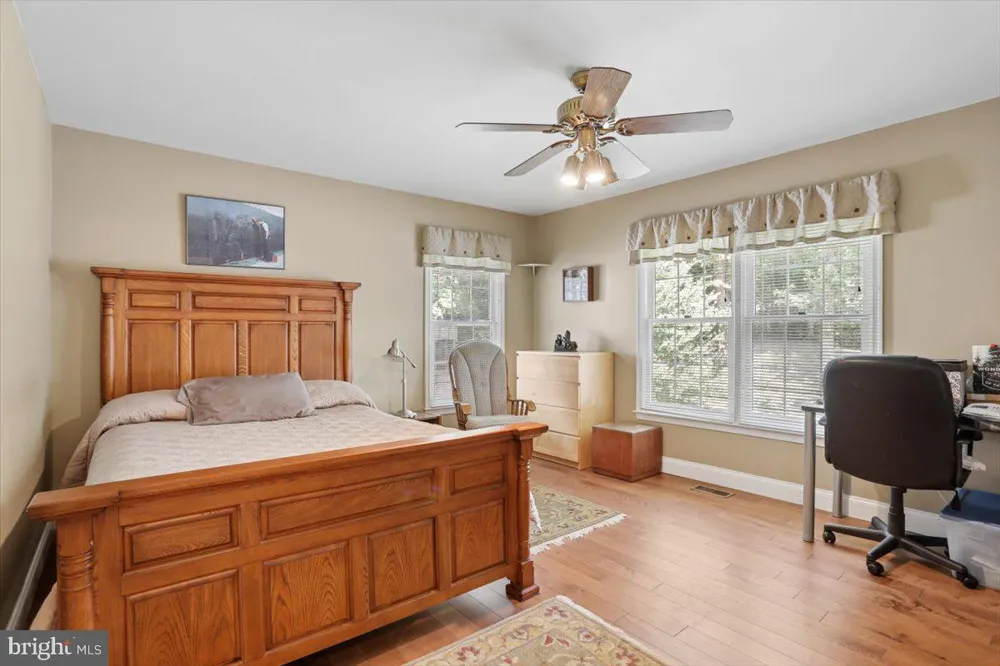 12746 CLAWSON Manassas, VA 20112