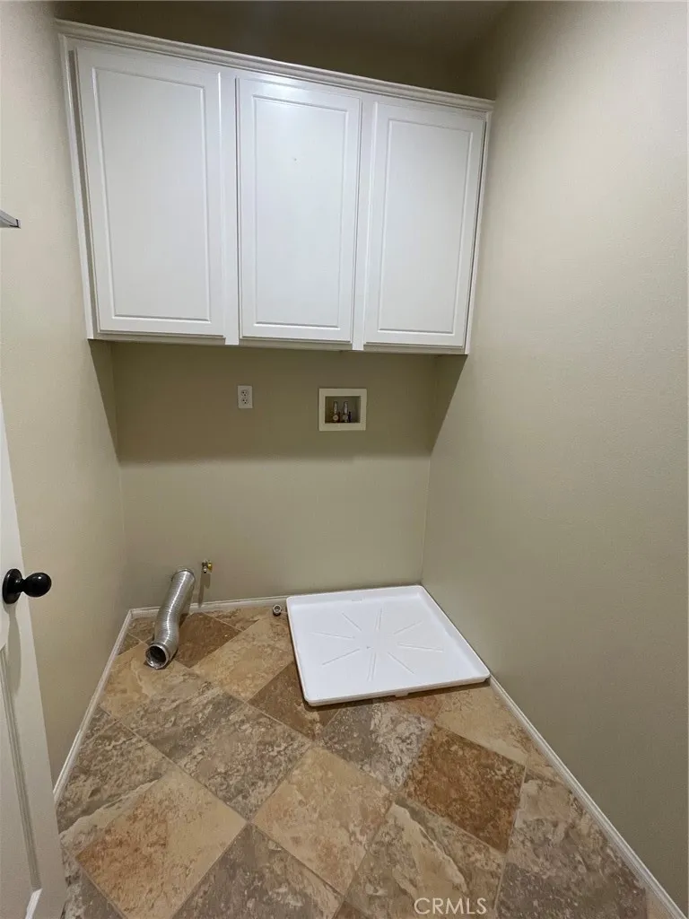 15996 Moonflower Chino, CA 91708
