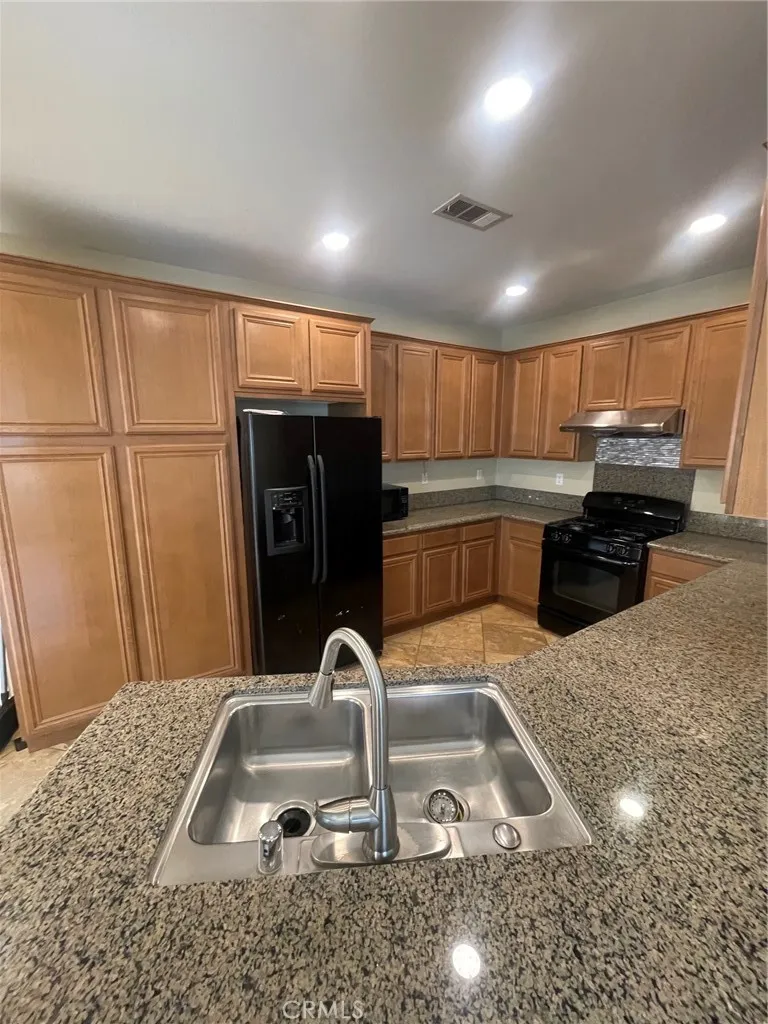 15996 Moonflower Chino, CA 91708