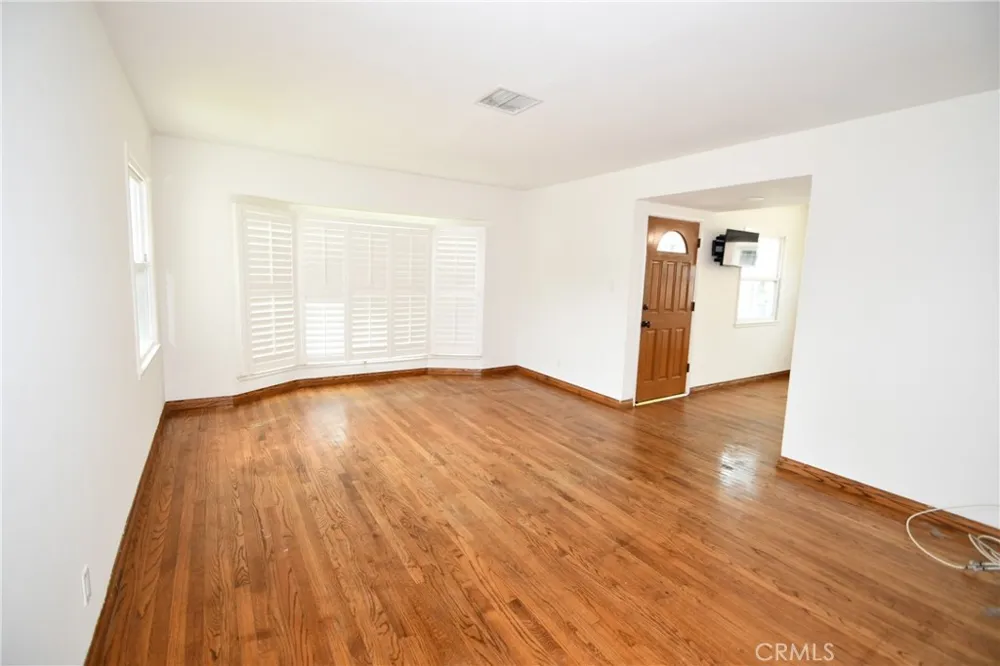 4562 Iroquois Avenue Lakewood, CA 90713