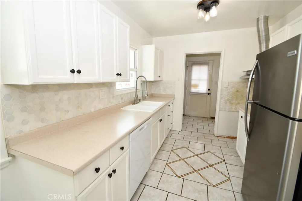 4562 Iroquois Avenue Lakewood, CA 90713