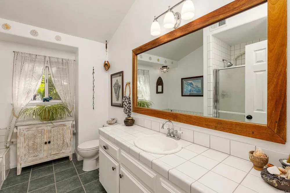 808 Palaro Drive Encinitas, CA 92024