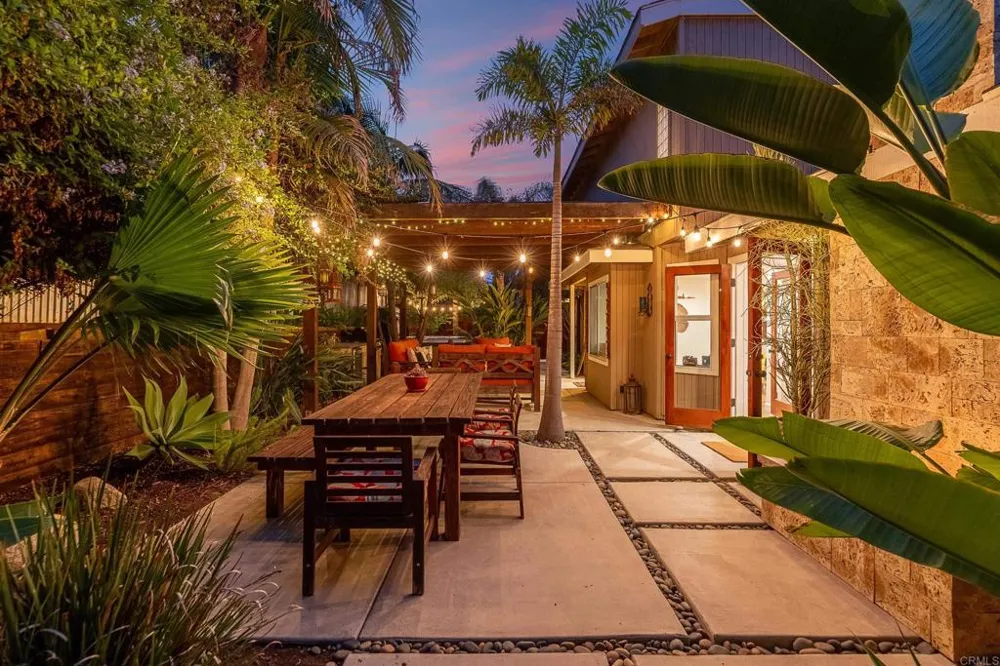 808 Palaro Drive Encinitas, CA 92024