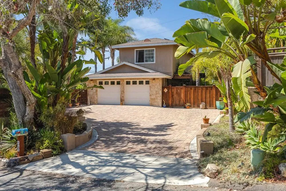 808 Palaro Drive Encinitas, CA 92024