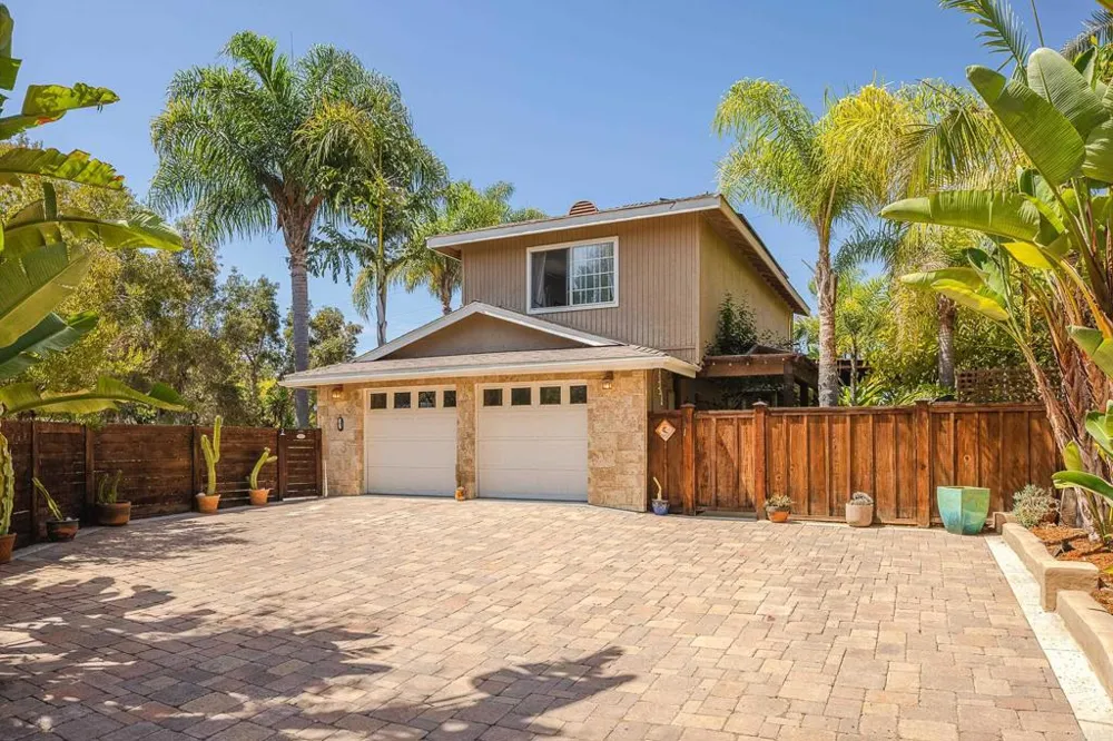 808 Palaro Drive Encinitas, CA 92024