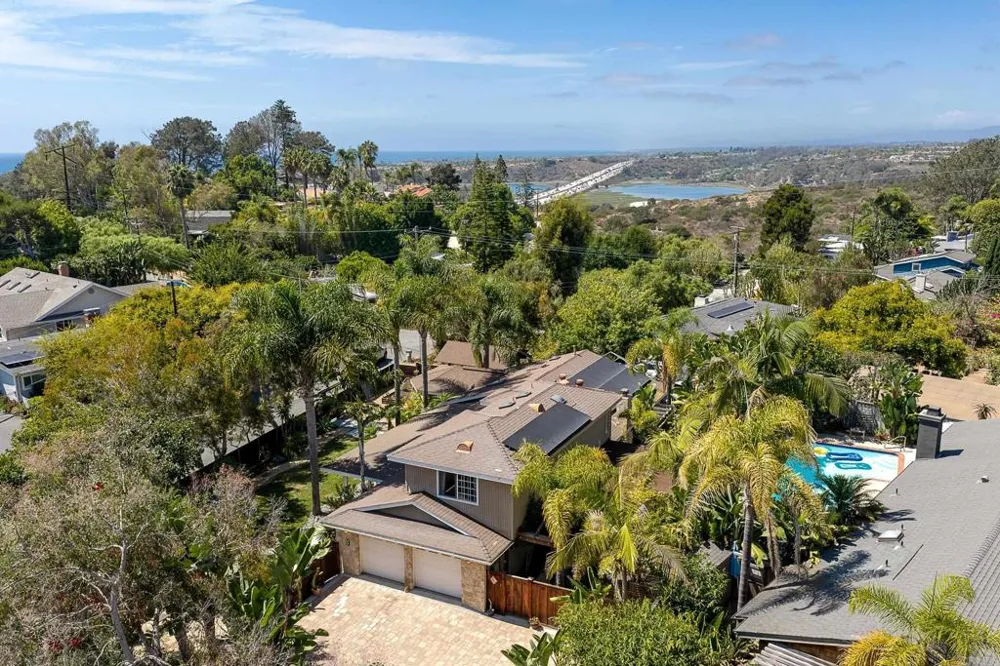 808 Palaro Drive Encinitas, CA 92024