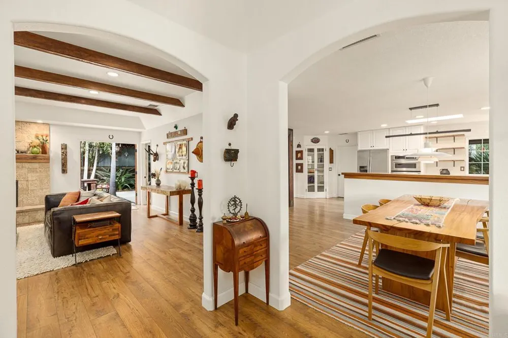 808 Palaro Drive Encinitas, CA 92024