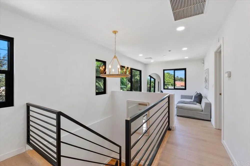 11613 Mcdonald Street Culver City, CA 90230