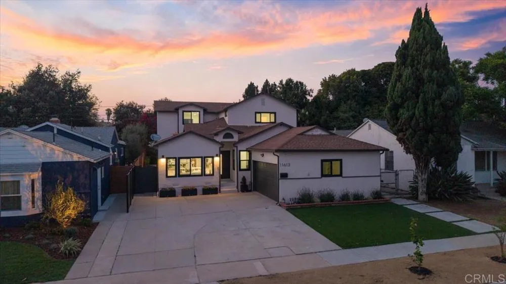 11613 Mcdonald Street Culver City, CA 90230
