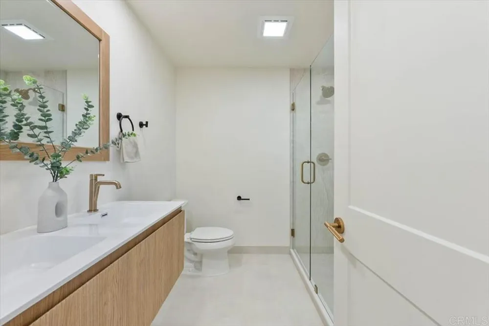 11613 Mcdonald Street Culver City, CA 90230