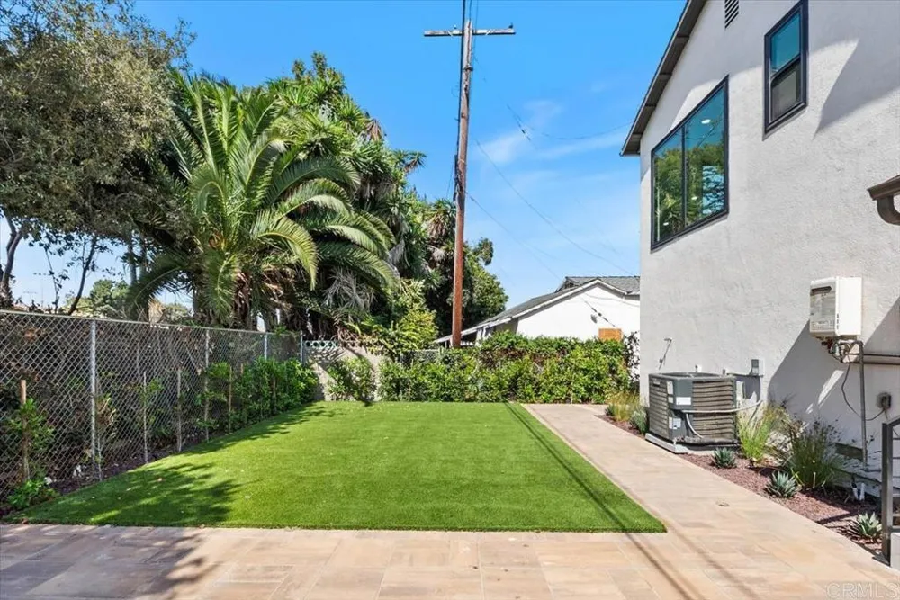 11613 Mcdonald Street Culver City, CA 90230