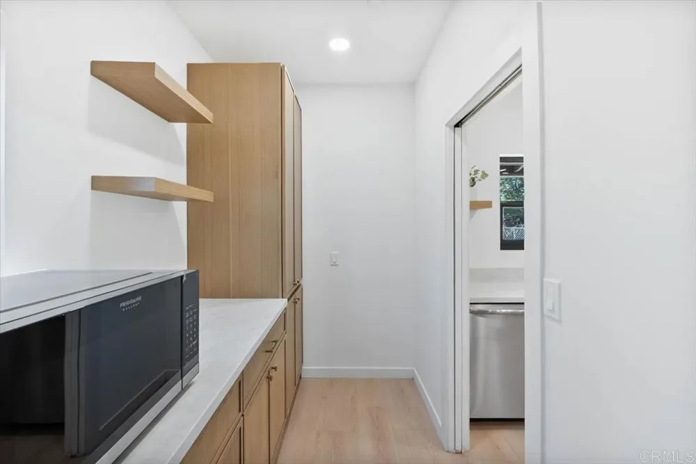 11613 Mcdonald Street Culver City, CA 90230