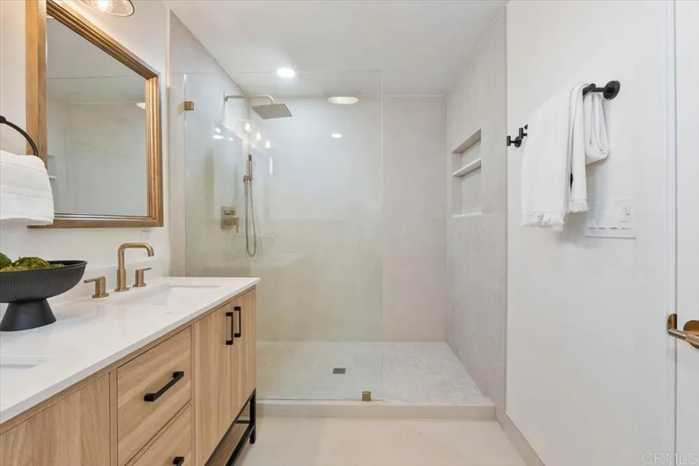 11613 Mcdonald Street Culver City, CA 90230