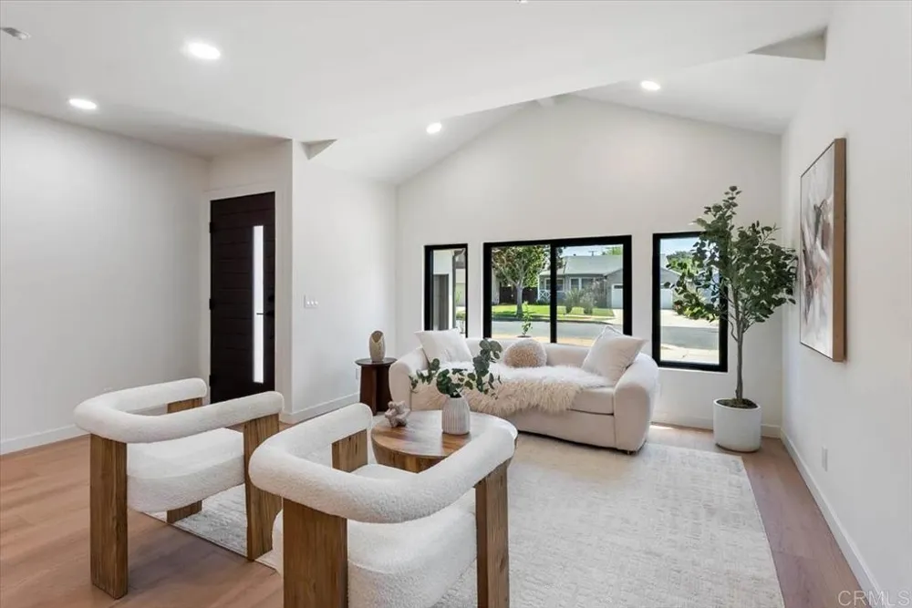 11613 Mcdonald Street Culver City, CA 90230
