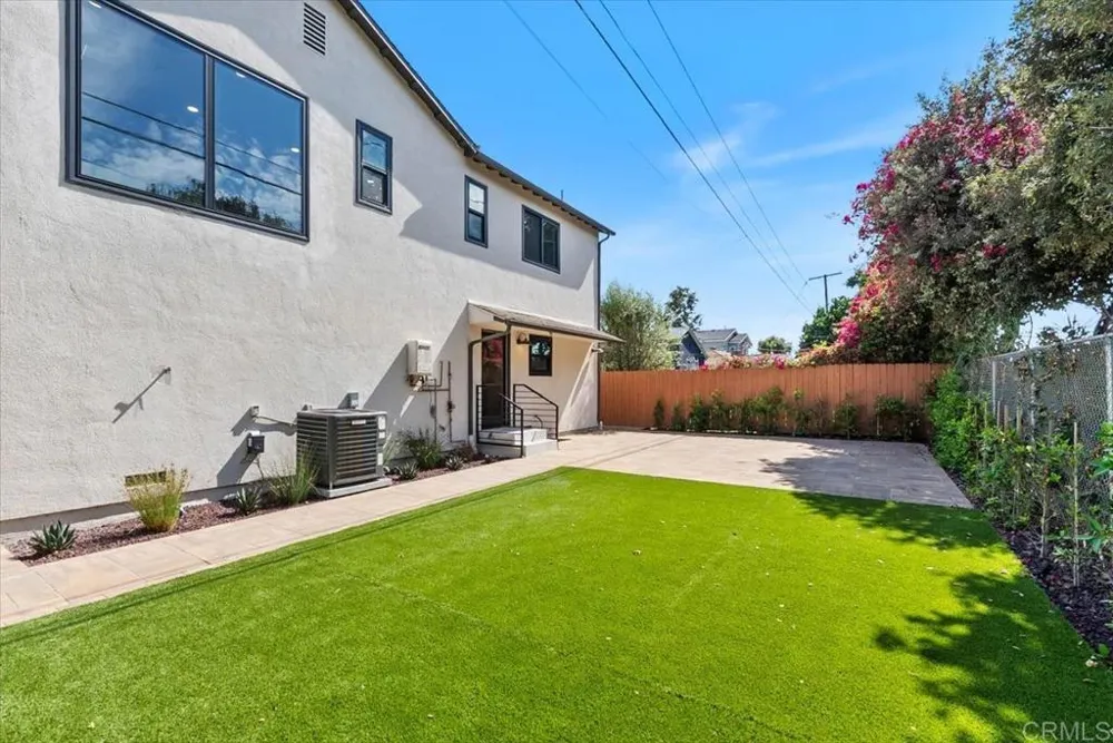 11613 Mcdonald Street Culver City, CA 90230