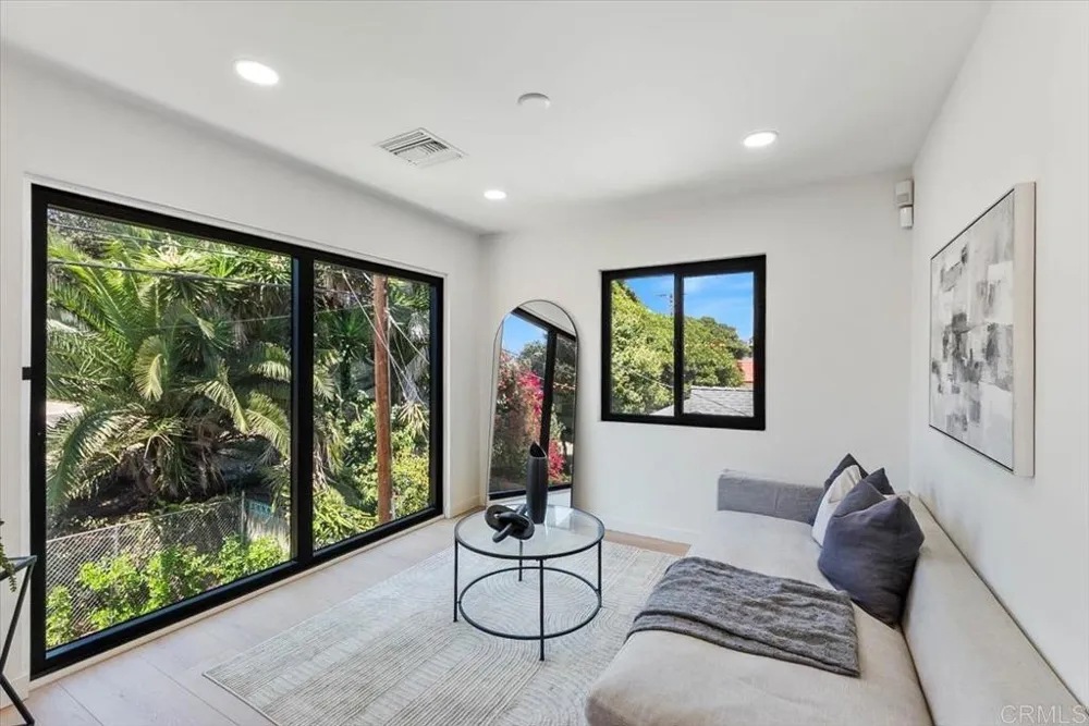 11613 Mcdonald Street Culver City, CA 90230