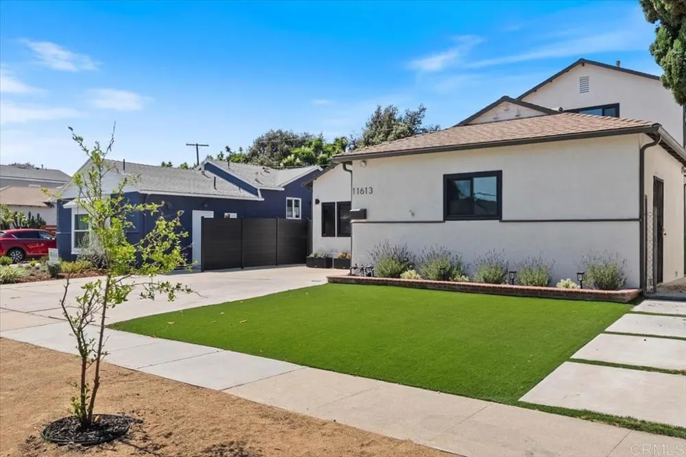 11613 Mcdonald Street Culver City, CA 90230