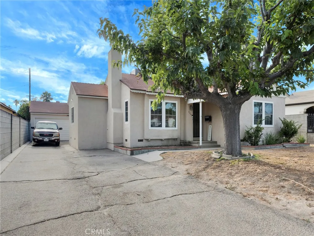 8043 Rhodes North Hollywood, CA 91605