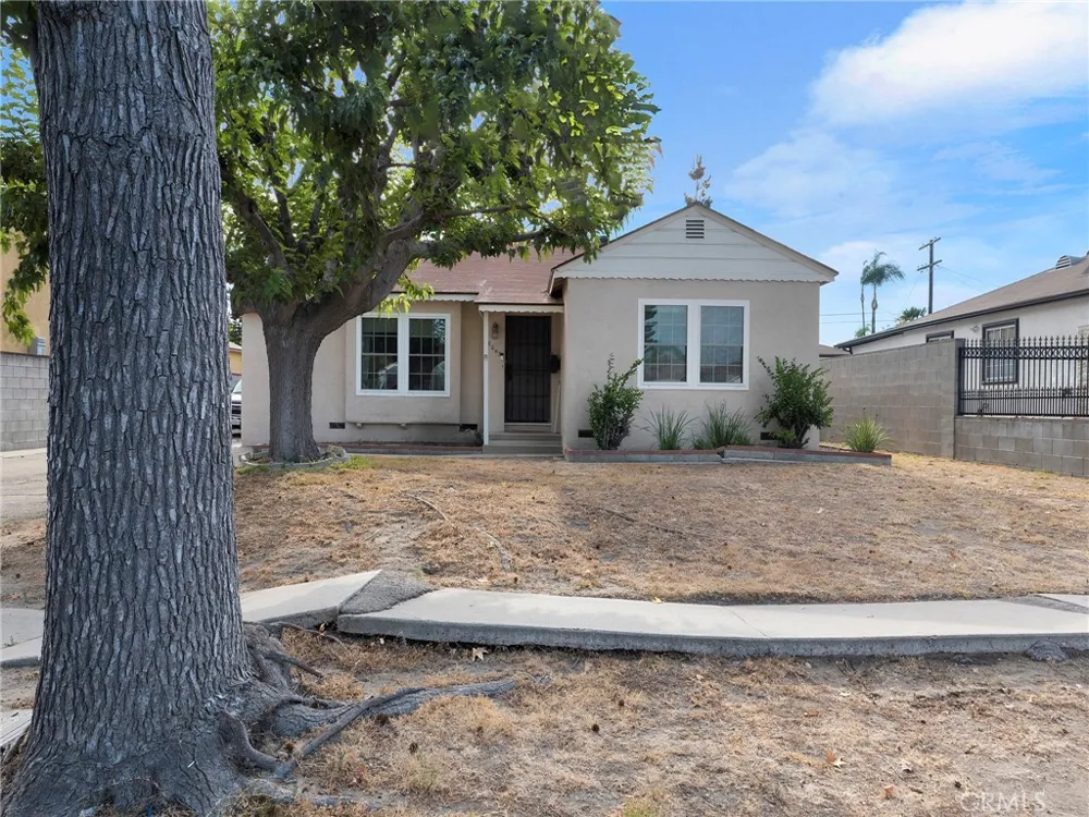 8043 Rhodes North Hollywood, CA 91605