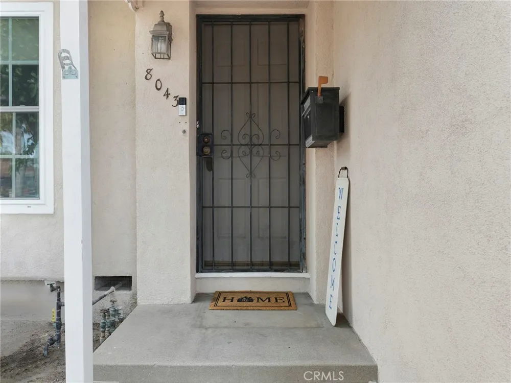 8043 Rhodes North Hollywood, CA 91605