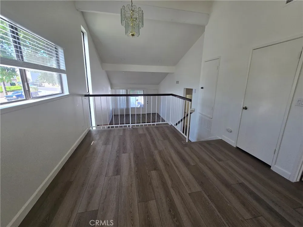 2288 Loma Alta Drive #6 Fullerton, CA 92833