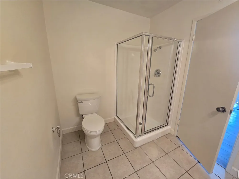 2288 Loma Alta Drive #6 Fullerton, CA 92833