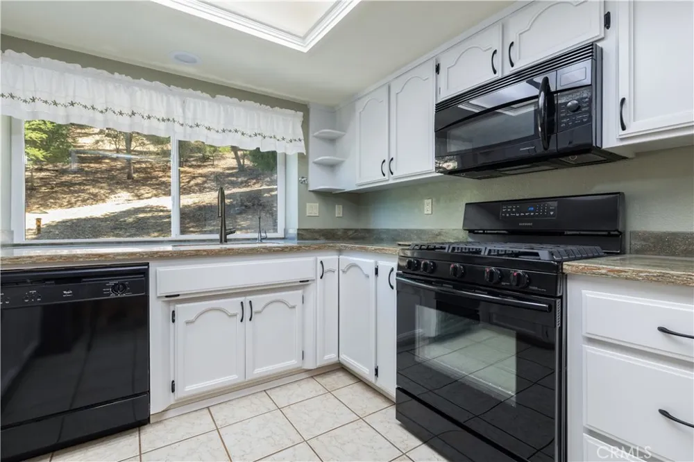 7300 Bella Vista Atascadero, CA 93422