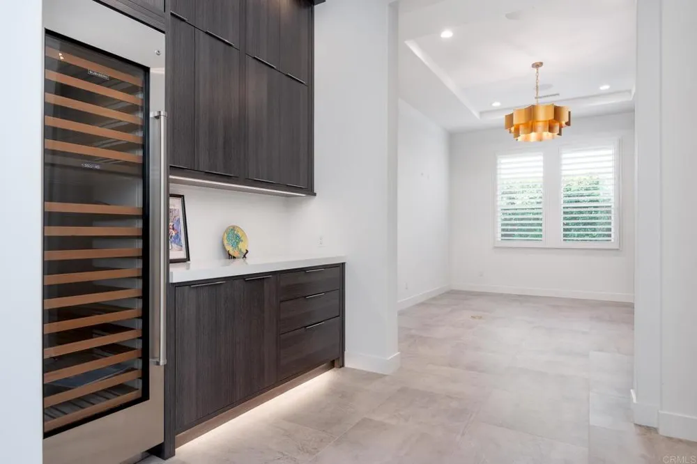 6179 Summit Crest Circle San Diego, CA 92130