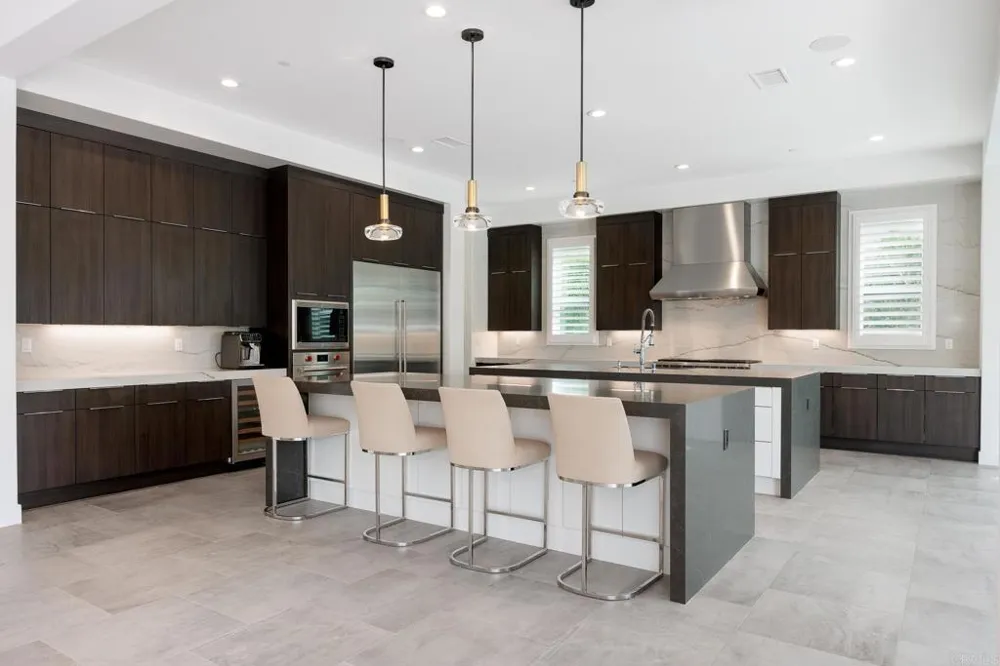 6179 Summit Crest Circle San Diego, CA 92130