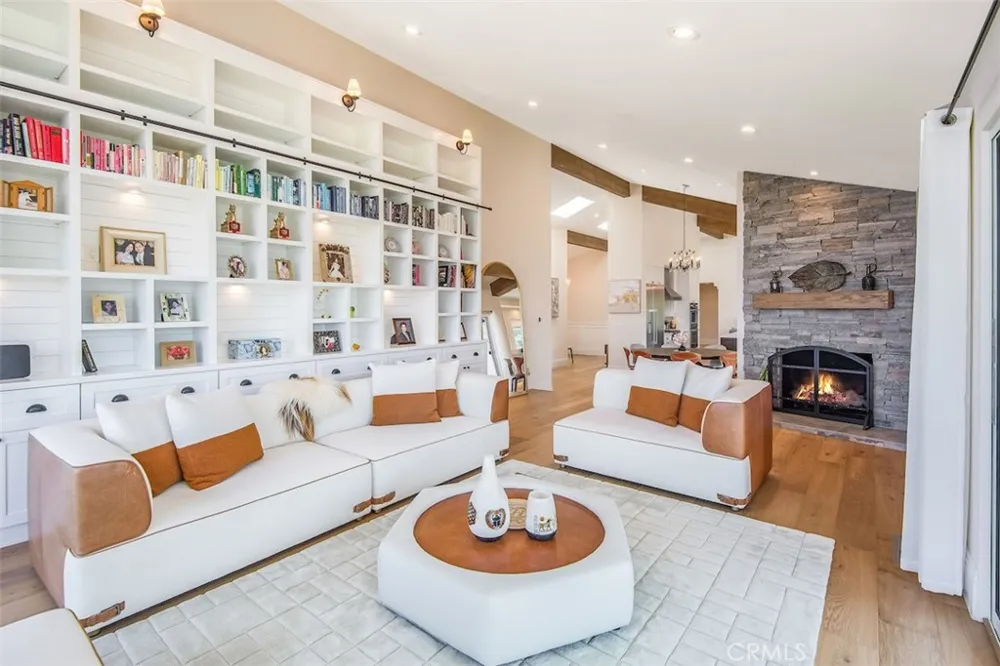 2 El Concho Lane Rolling Hills, CA 90274