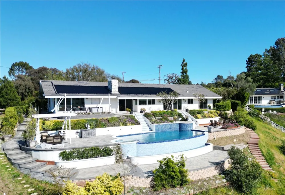 2 El Concho Lane Rolling Hills, CA 90274