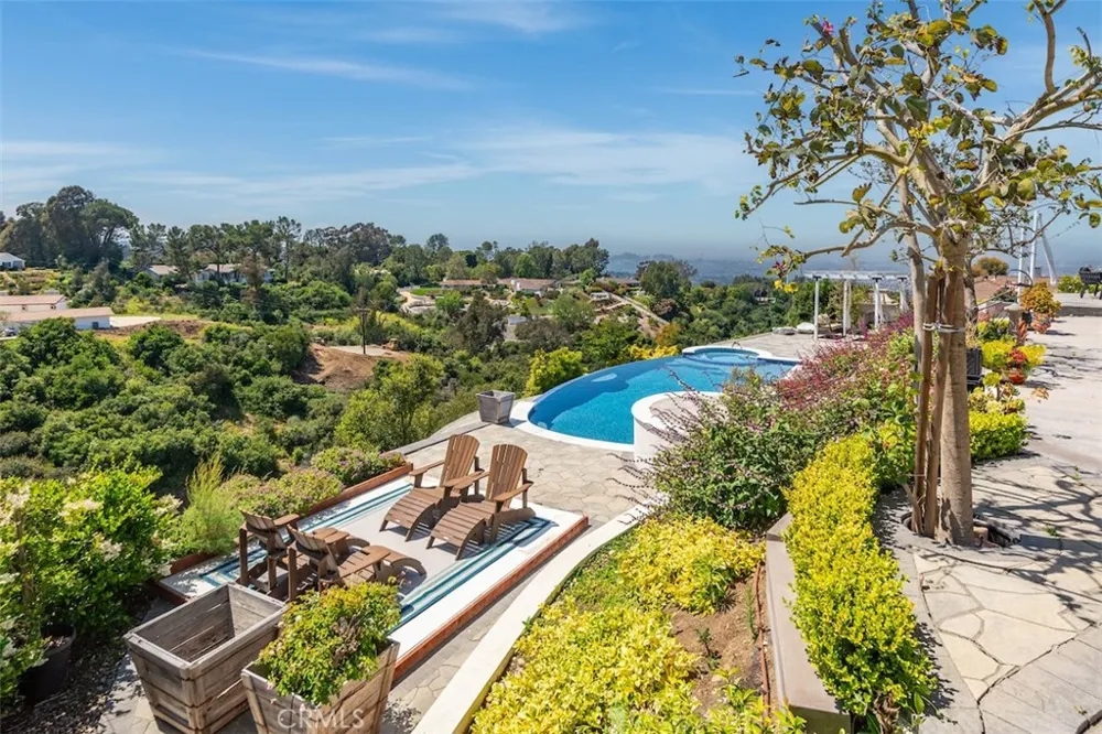 2 El Concho Lane Rolling Hills, CA 90274