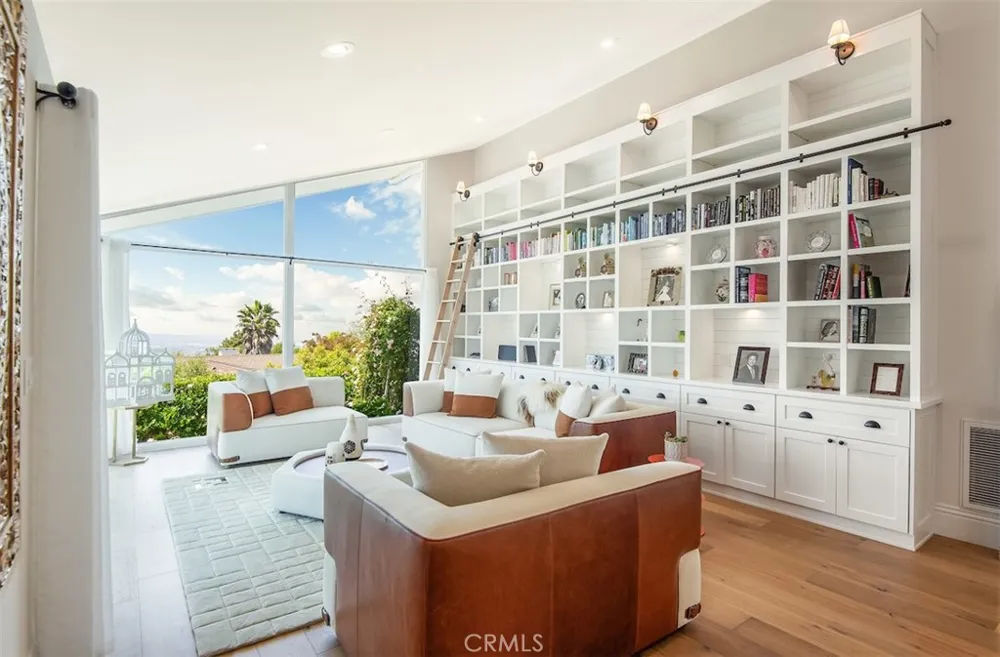 2 El Concho Lane Rolling Hills, CA 90274