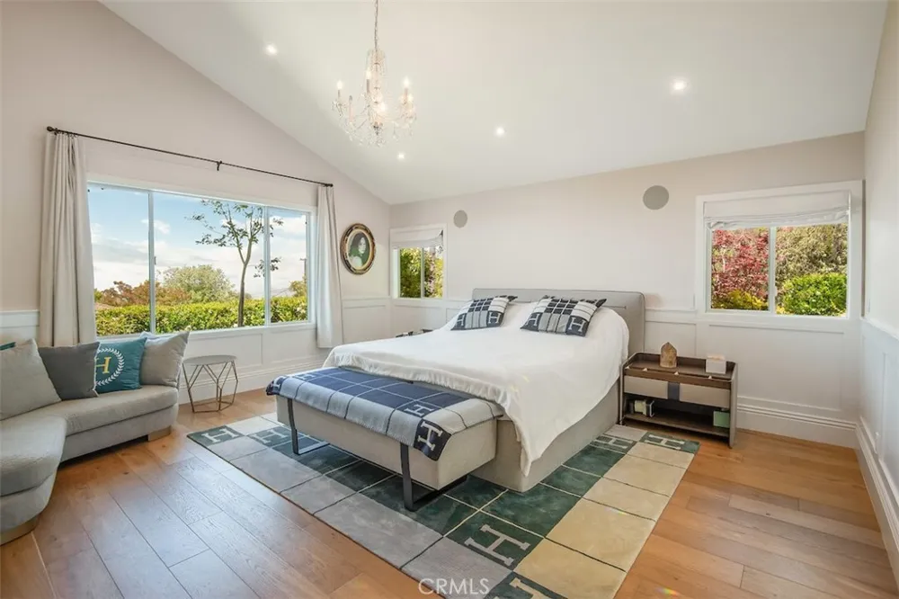 2 El Concho Lane Rolling Hills, CA 90274