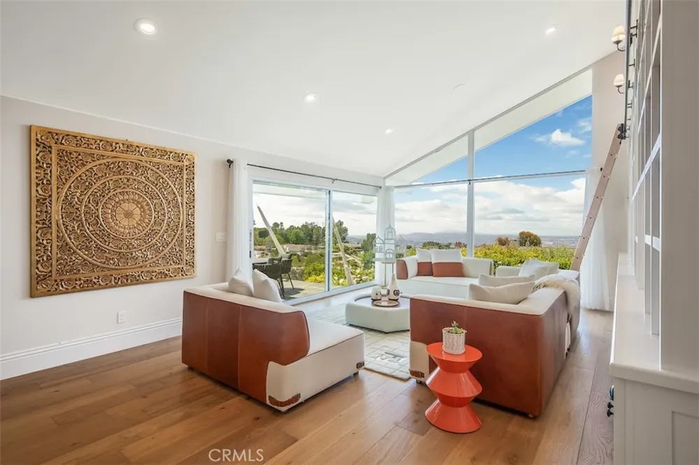 2 El Concho Lane Rolling Hills, CA 90274