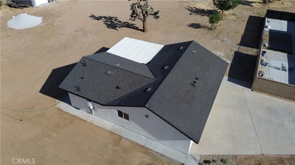 40235 W 17th st Palmdale, CA 93551