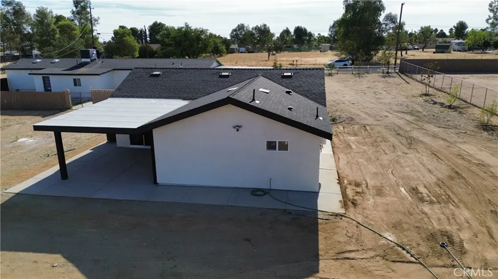 40235 W 17th st Palmdale, CA 93551
