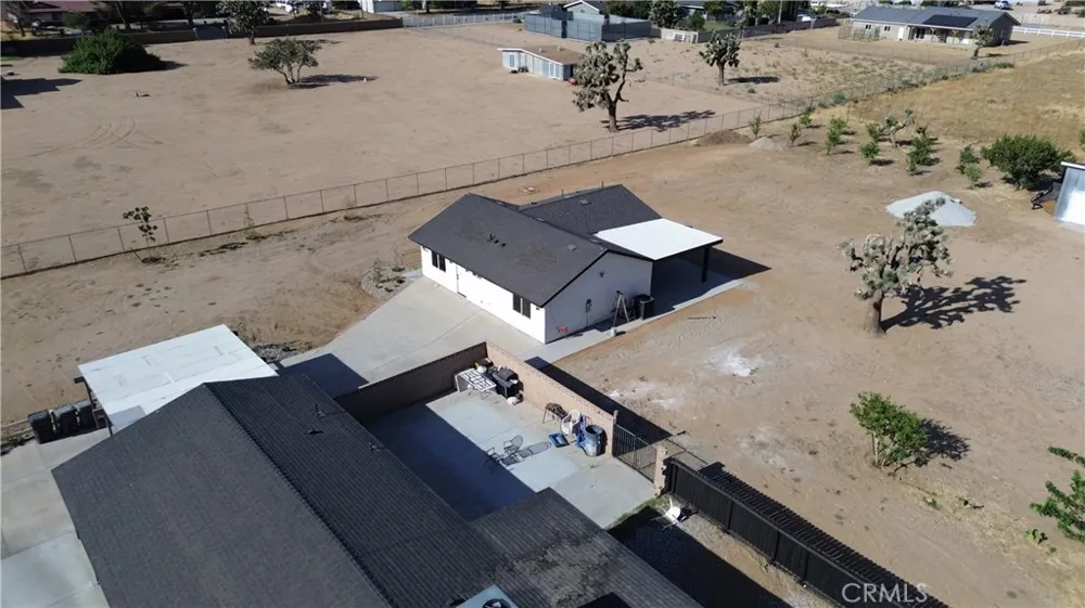 40235 W 17th st Palmdale, CA 93551