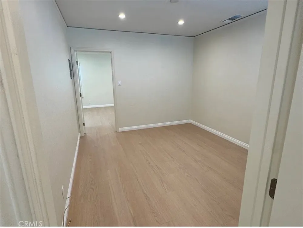 716 Fischer Glendale, CA 91205