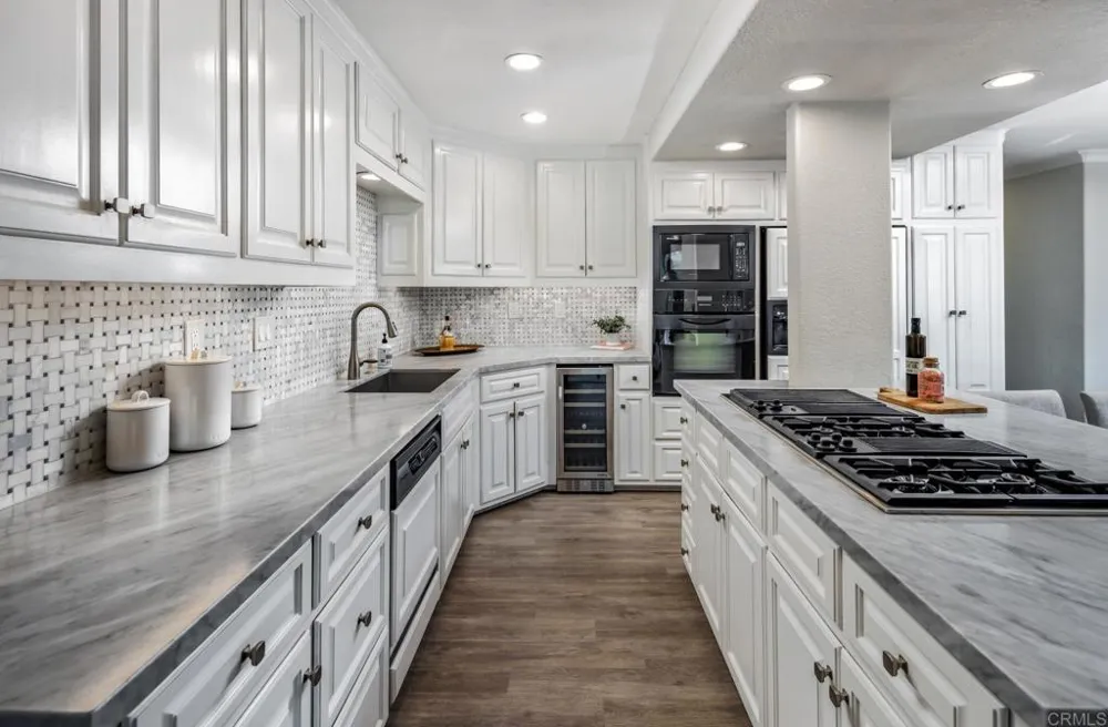 7525 Jerez Court #F Carlsbad, CA 92009