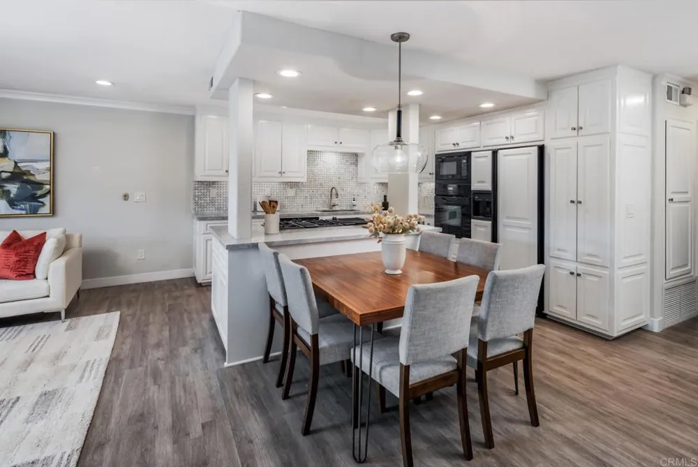 7525 Jerez Court #F Carlsbad, CA 92009