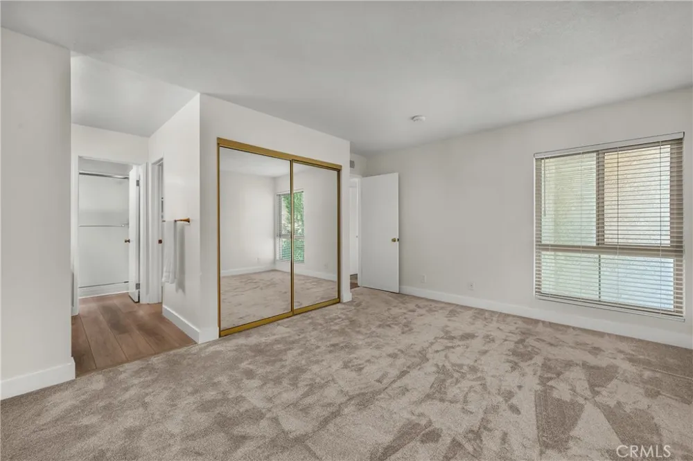 4610 Park Granada #4 Calabasas, CA 91302