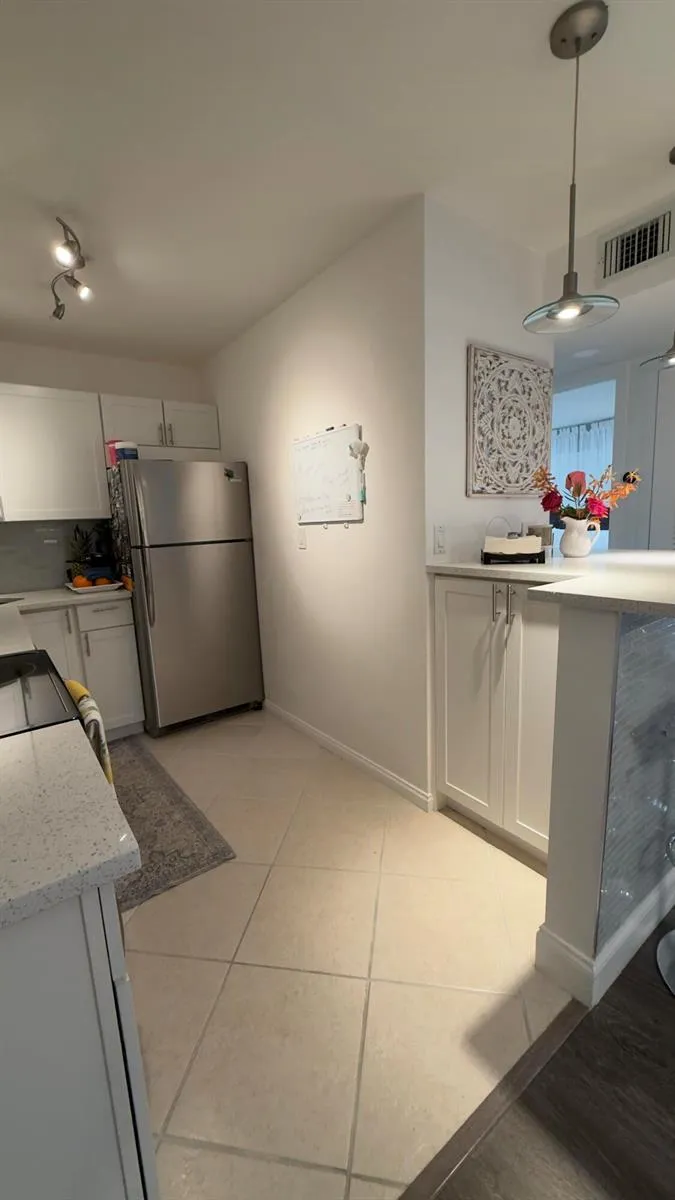 702 SE 2ND AVENUE SE #405 Deerfield Beach, FL 33441
