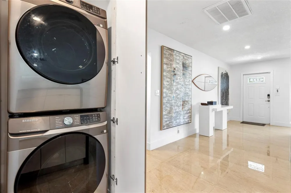 505 SE 28TH AVENUE Pompano Beach, FL 33062