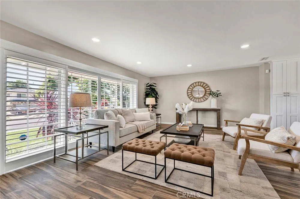 13112 Wheeler Place North Tustin, CA 92705