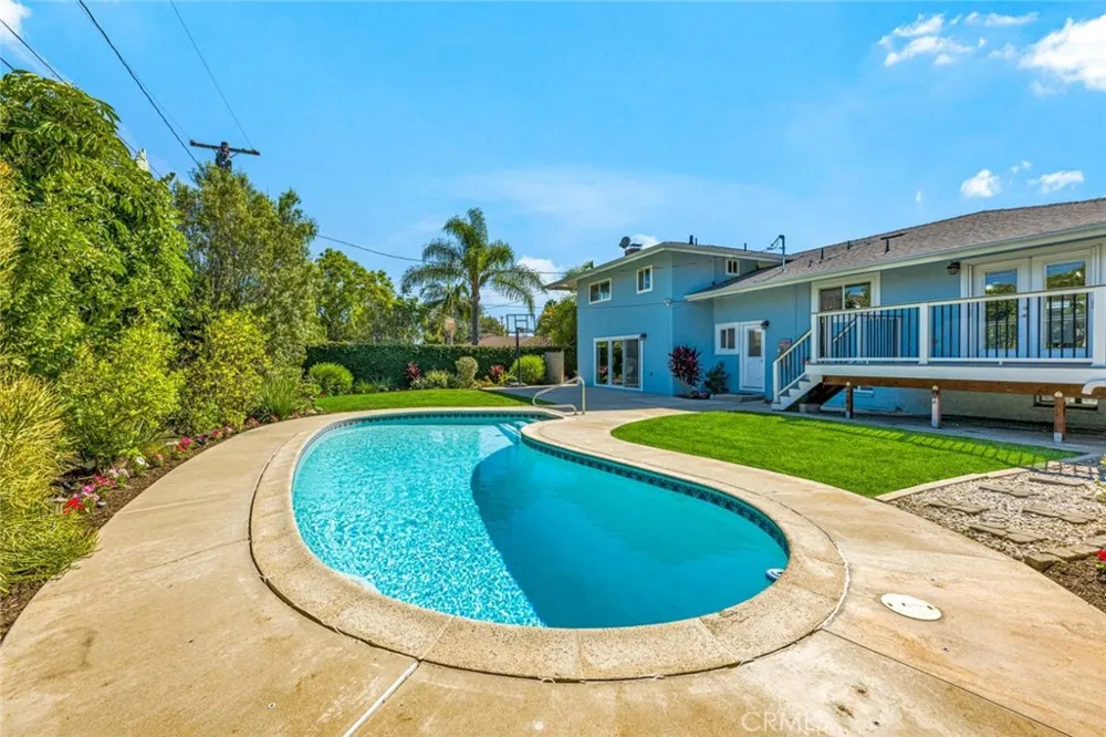 13112 Wheeler Place North Tustin, CA 92705