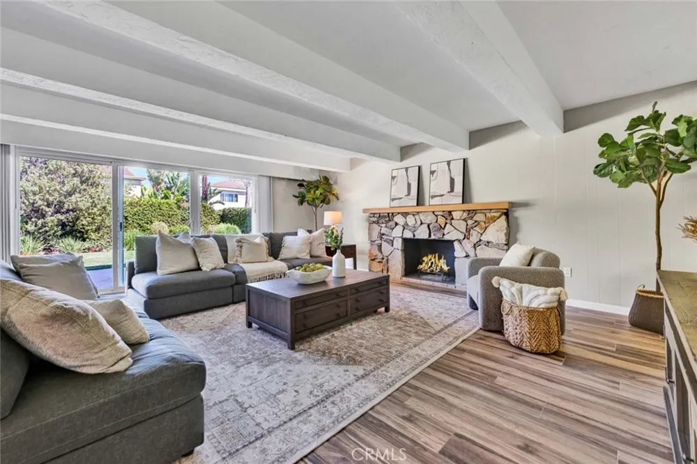 13112 Wheeler Place North Tustin, CA 92705