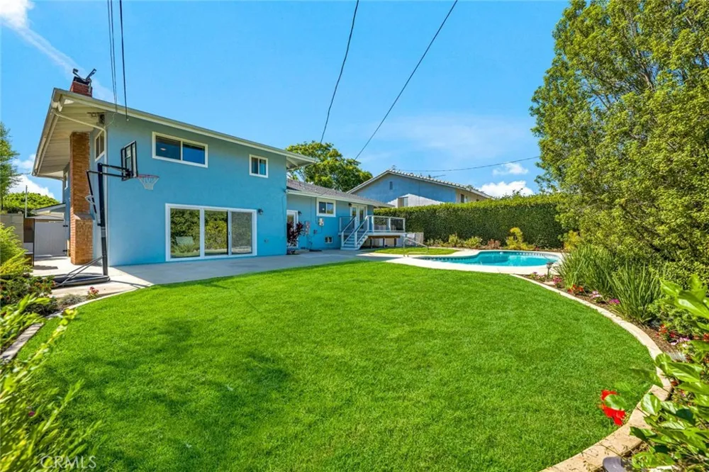 13112 Wheeler Place North Tustin, CA 92705