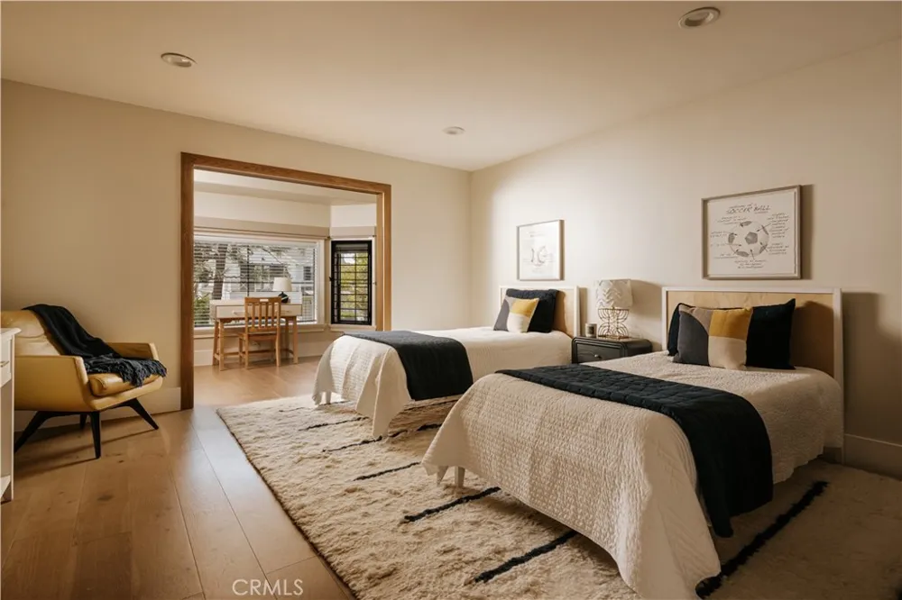 14803 Otsego Street Sherman Oaks, CA 91403