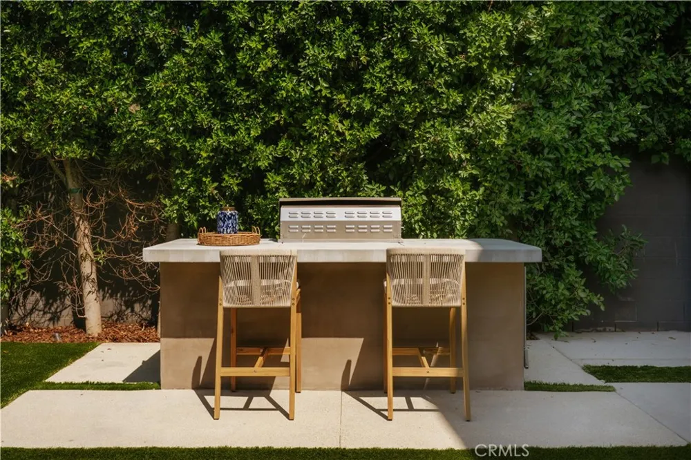 14803 Otsego Street Sherman Oaks, CA 91403